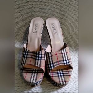 Tinstree plaid beautiful heels